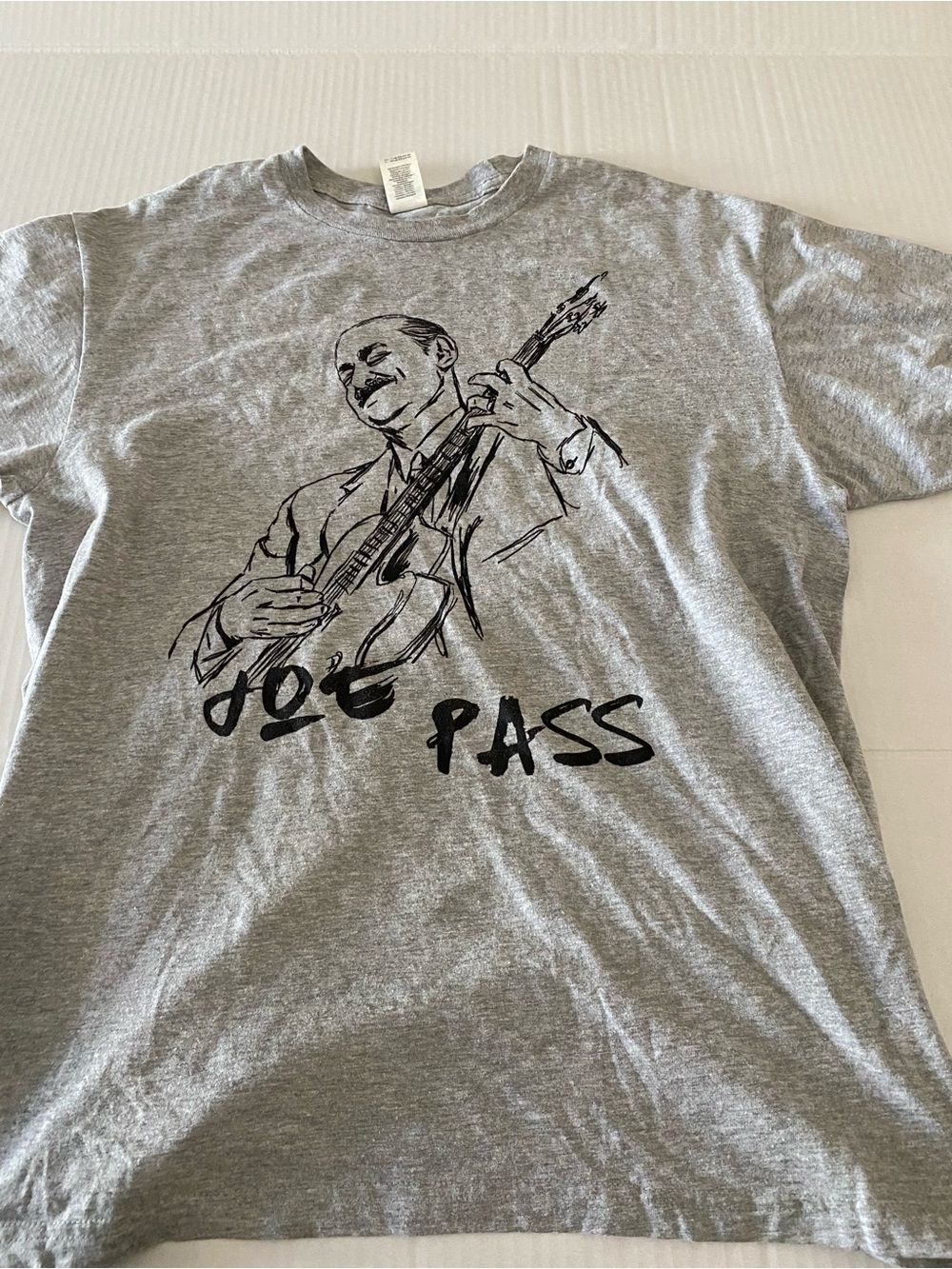 Gray Joe Pass Graphic Tee - Men's Casual Shirt Vintage Guitar Size Large